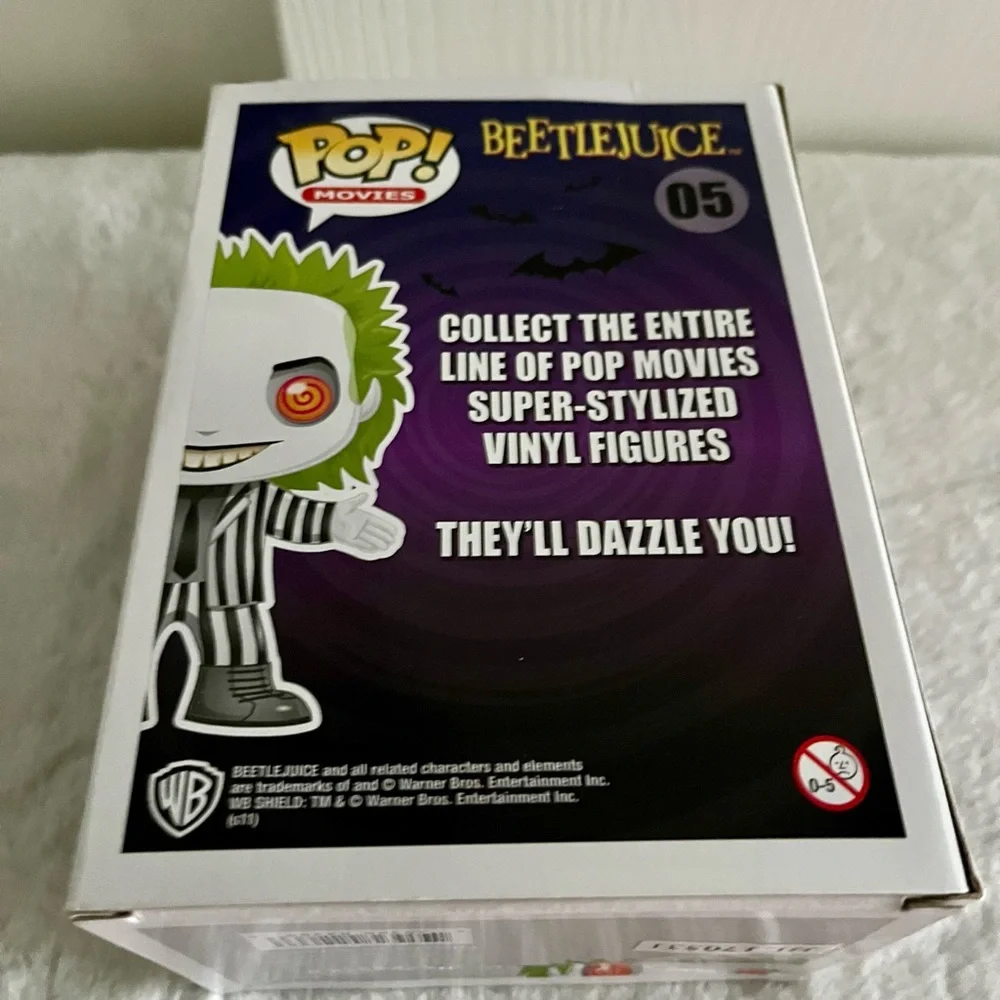 - Beetlejuice funko pop # 05 striped suit NIB Vaulted - Picture 4 of 6